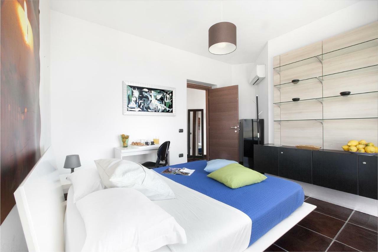 Amore Rentals - Casa Augusta A Сорренто Экстерьер фото