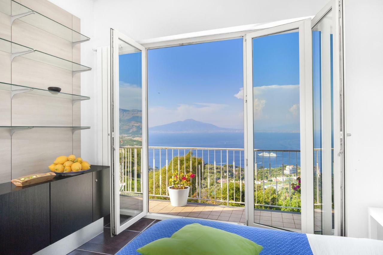 Amore Rentals - Casa Augusta A Сорренто Экстерьер фото